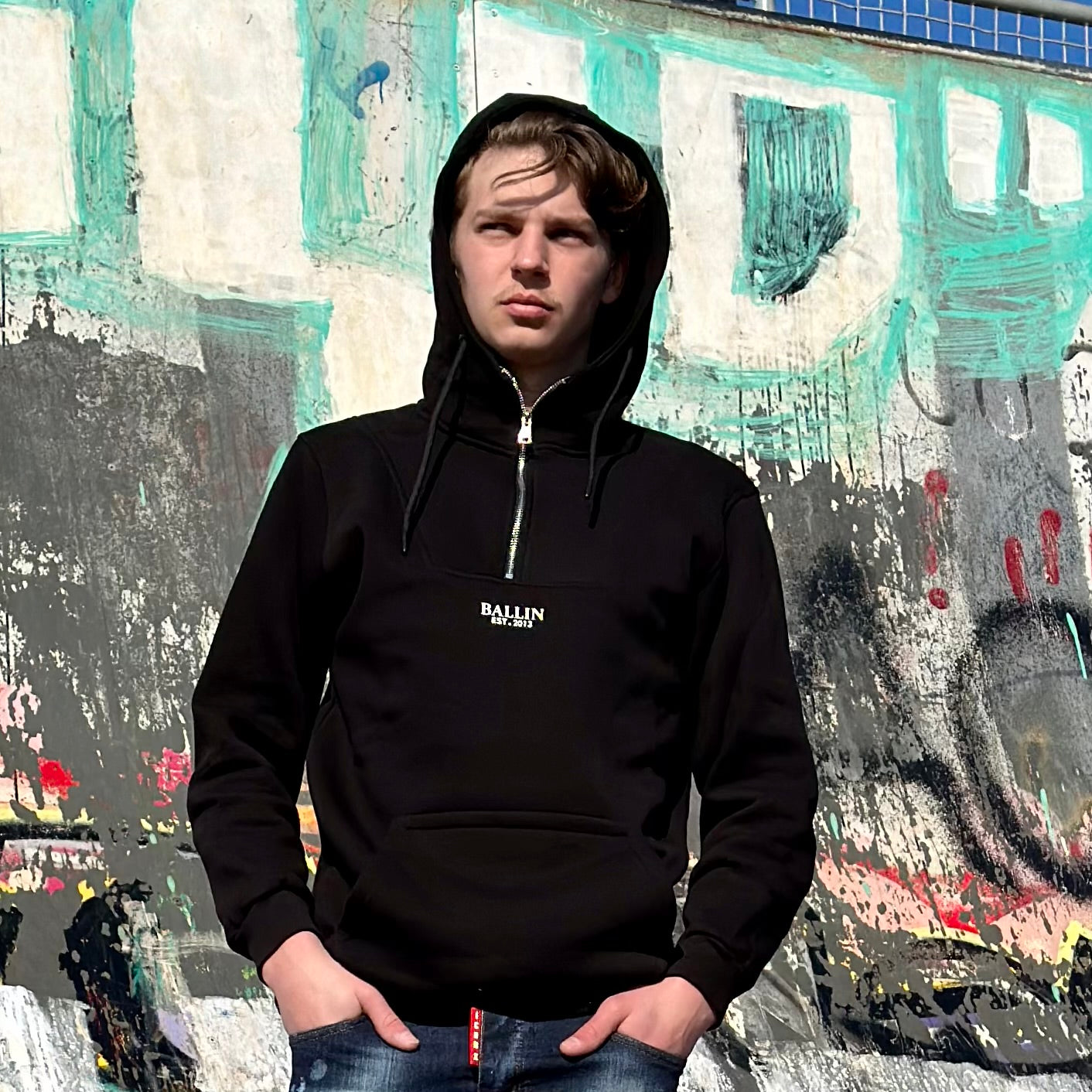 Hoodie heren Ballin zwart 2360 aan - Streetfashion 86